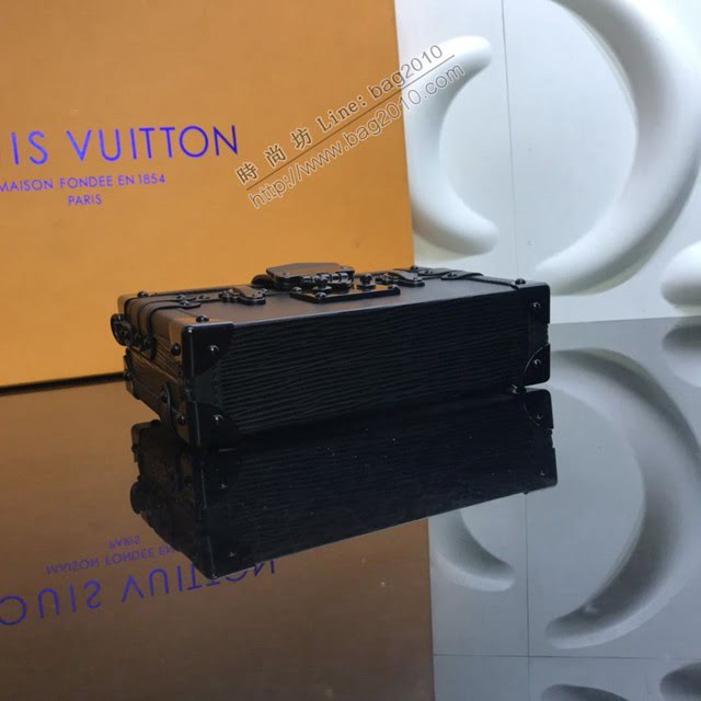 路易威登LV男包 MonochromePetiteMalle手袋 lv新款小型行李箱 LV單肩斜挎軟箱包  ydh3810